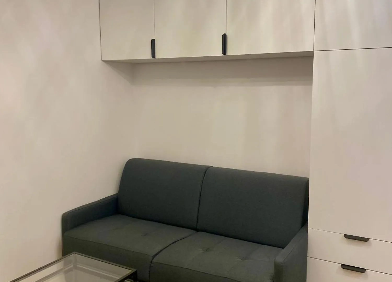 Small Comfy Studio In パリ フランス